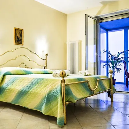 La Casa Al Faro * בארי